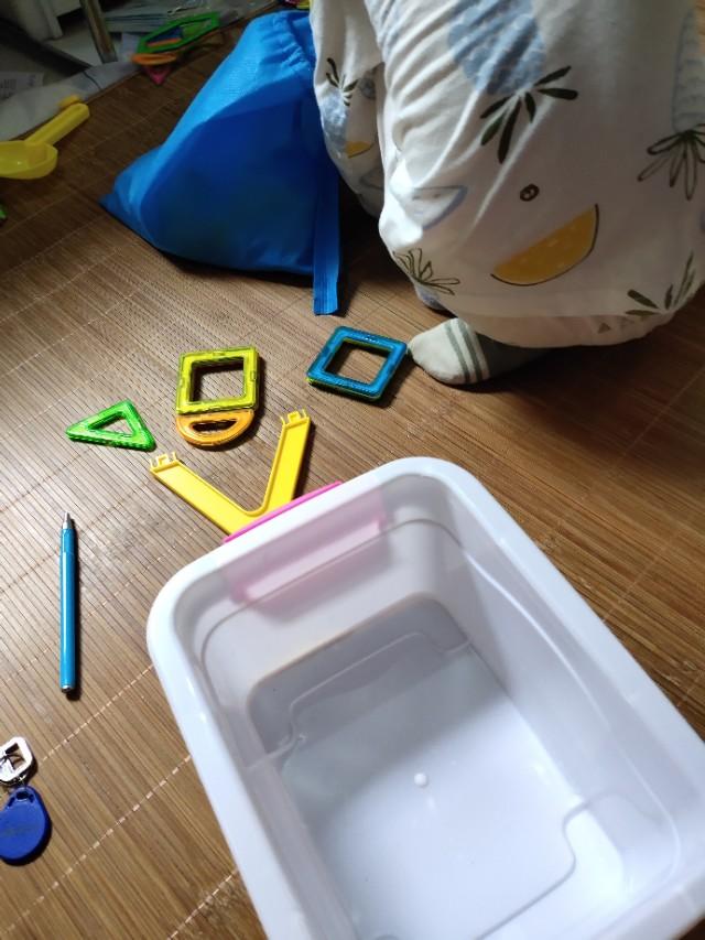 「超级宝妈」小孩子打架，是不是只要自己的孩子不吃亏，就不管啊