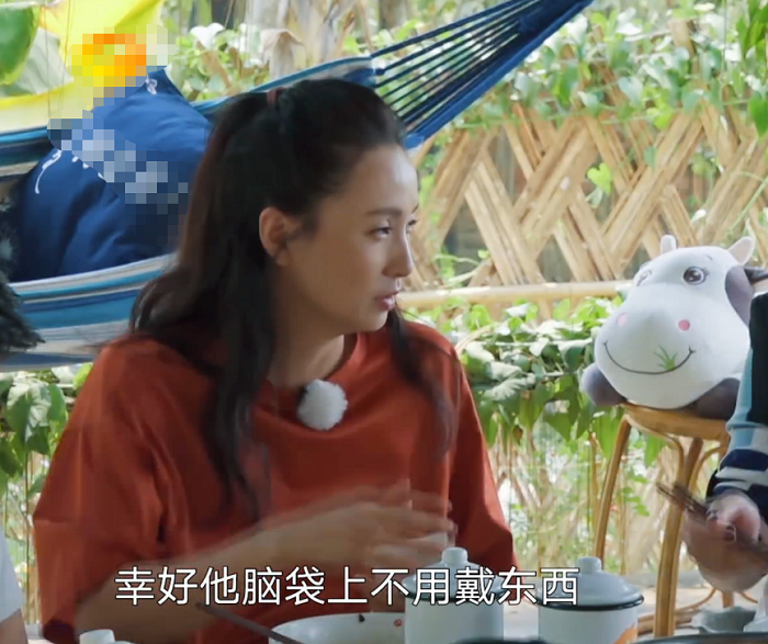 徐峥太惨了，老婆与“前夫”沙溢上节目不算，还被陶虹花式吐槽糖果儿