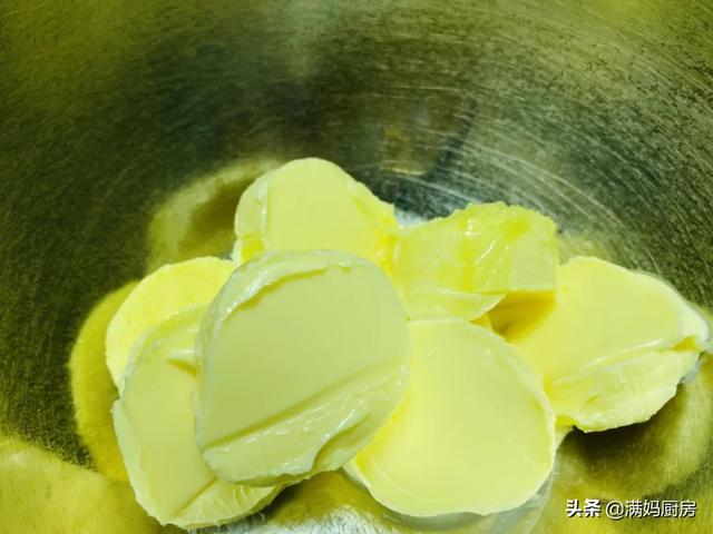 超级宝妈@酥脆美味，超解馋的饼干，打开烤箱，整个房间都能闻到诱人的香气