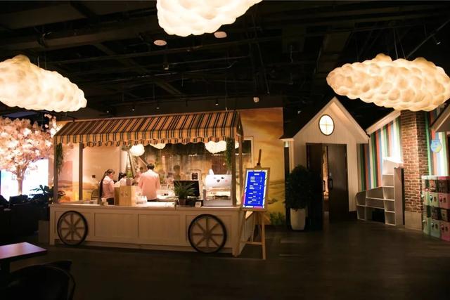 「玩乐足迹」北京首家室内动物园 · 和羊驼浣熊一起玩