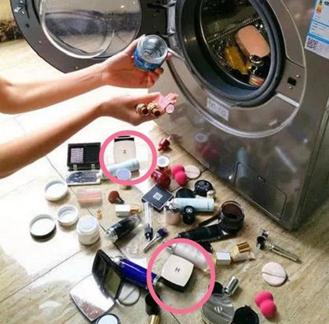 你的育儿经:3岁女儿帮妈妈“清洗”化妆品,宝妈下班回到家,心情喜忧参半