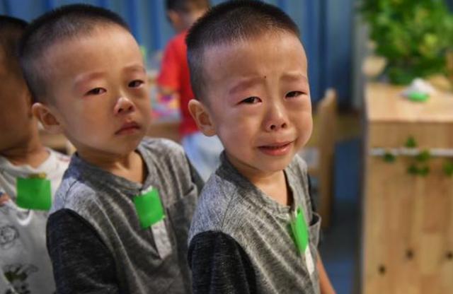 「超级宝妈」要想儿子将来出人头地，这4个方面就得＂富养＂，家长们早知早受益