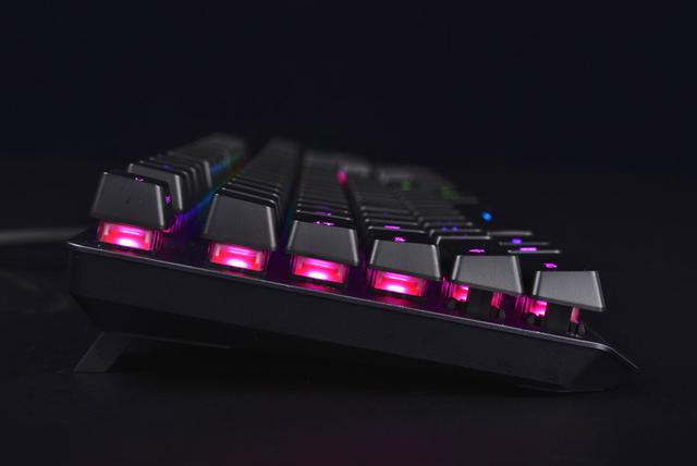 ASUS ROG RX机械电竞键盘开箱：自有轴体手感欲迎还拒