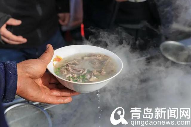 必打卡！据说青岛这个大集上的羊肉汤太美味，不少人来赶集解馋！