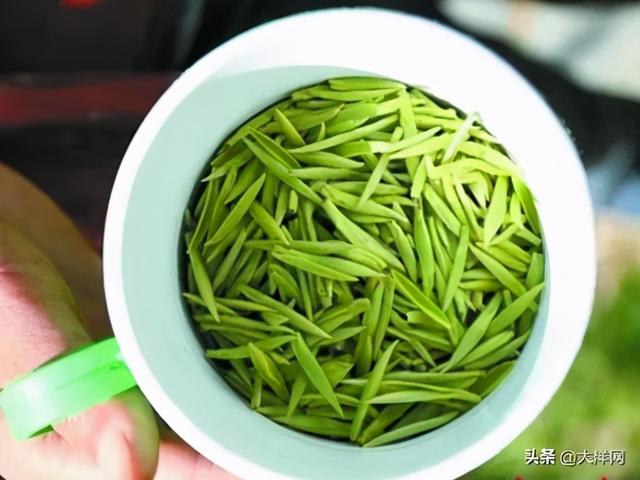 公司|“碰瓷”茅台？信阳毛尖拟更名中国国龙茅台集团