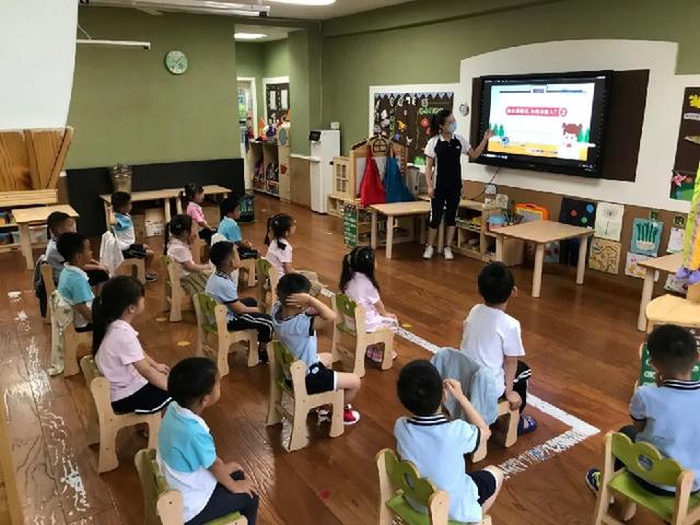 光明网|萌娃归位，直击浐灞幼儿园开学第一天