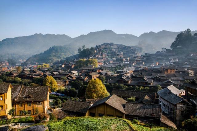 「约吗旅行」又一景区被“拉黑”,游客怒斥:别说住宿了,连饭都吃不起