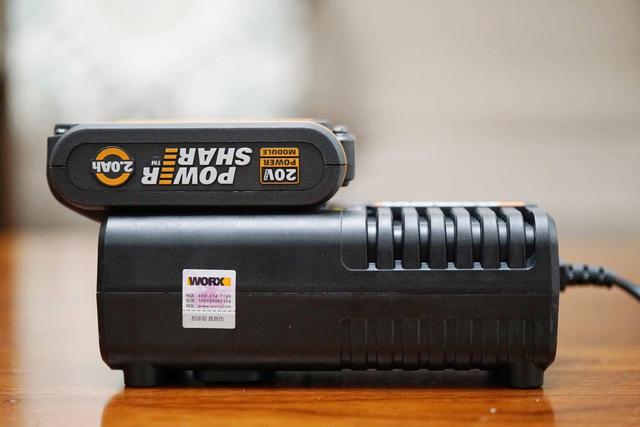 快速上手，家车两用—威克士打蜡抛光机开箱体验