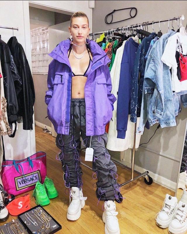 时尚探究社粉丝组团烧王一博裤子，松紧带裤的时尚，u1s1普通人真的驾驭不了