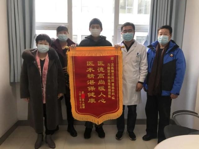 15岁少年强忍腹痛上课，险些出现生命危险