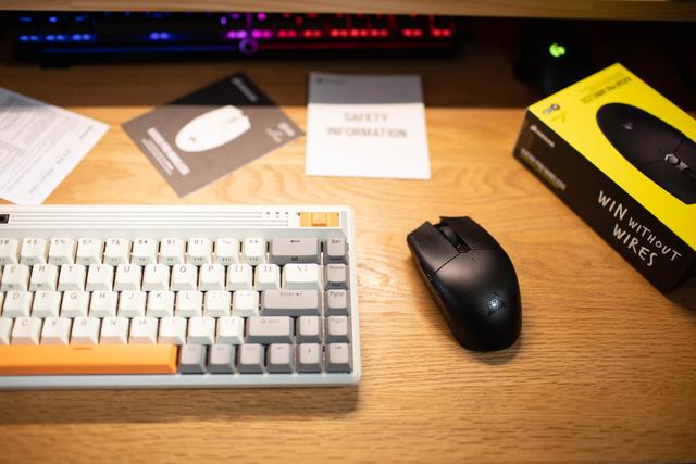 均衡的无线双模游戏鼠标，KATAR PRO WIRELESS