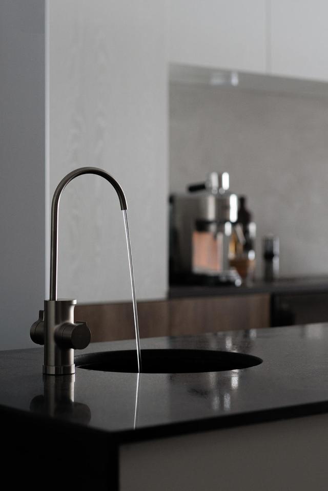 100平米“黑白灰”风格，8090的新生活方式