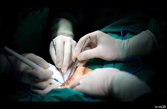 阿姨|手麻、头晕、脚发软……有这些症状，可能是颈椎出了问题