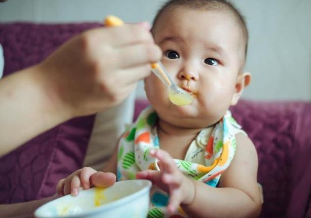 超级宝妈|夏季带娃:不吃“两饭”,不睡“两觉”,让孩子尽可能少生病