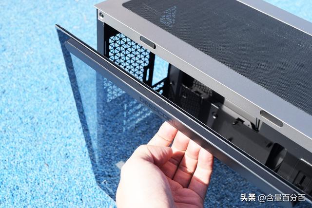 把万元硬件装进百元机箱？九州风神魔方110磁吸电脑机箱装机