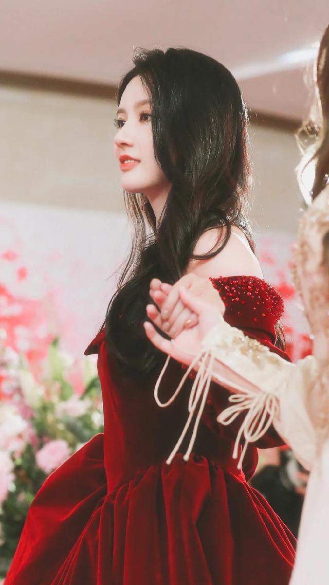 思小沫|刘些宁最新红毯造型太惊艳了！