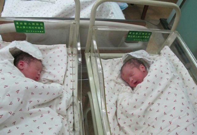 超级宝妈■哥们“女儿”太像自己，男子偷偷做亲子鉴定，鉴定结果让他懵圈