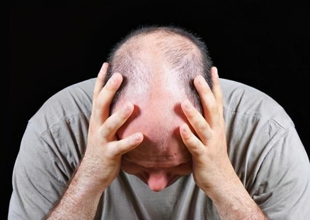 艾灸这些穴位，不仅可以养发，还能生发