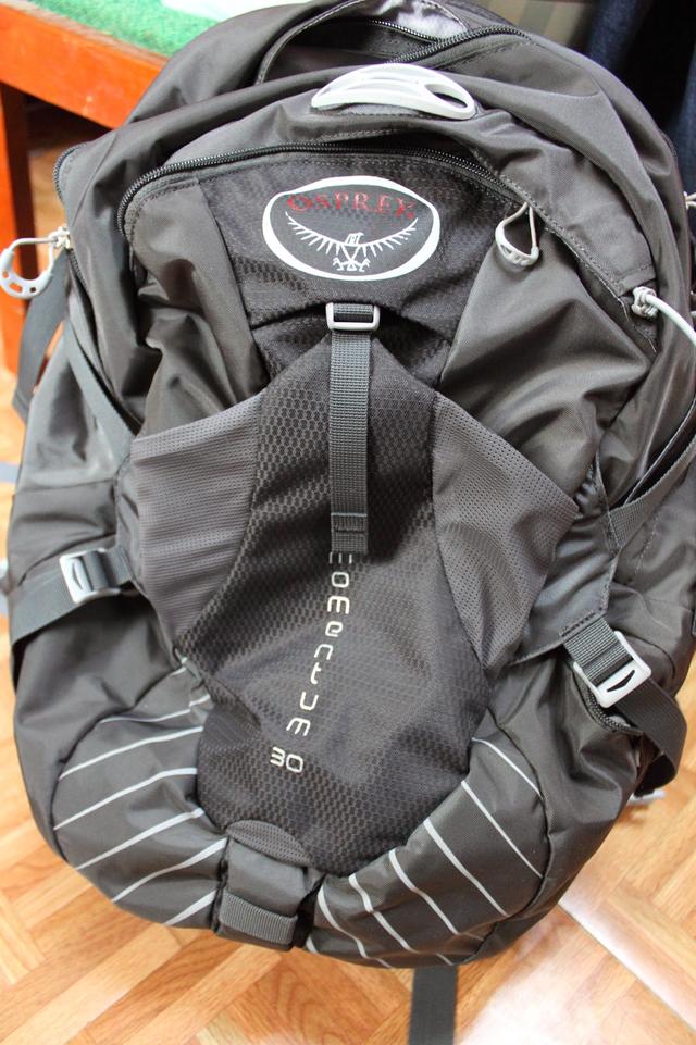 小鹰Osprey户外包开箱，一款可以城市通勤和骑行用的背包
