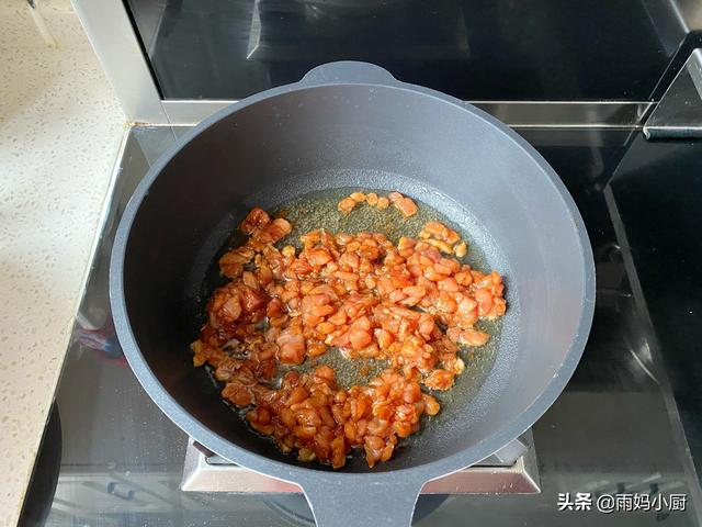 入冬后，最喜欢的土豆吃法，饭菜一盘出，鲜香入味又营养