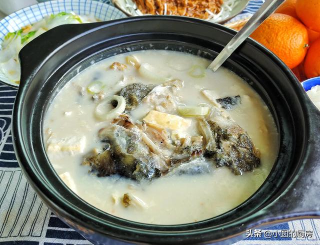 分享小圆家午餐，简单的一荤一素一汤，30分钟就做好