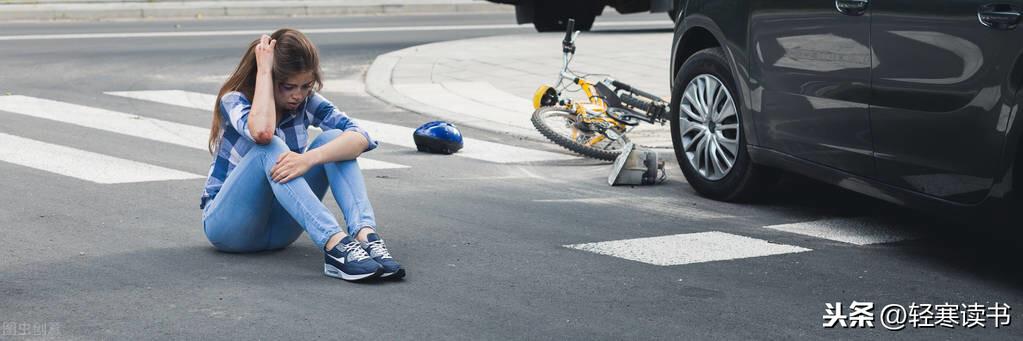 车祸后陷入昏迷，家人纷纷对他倾吐内心秘密，他的人生从此被改写