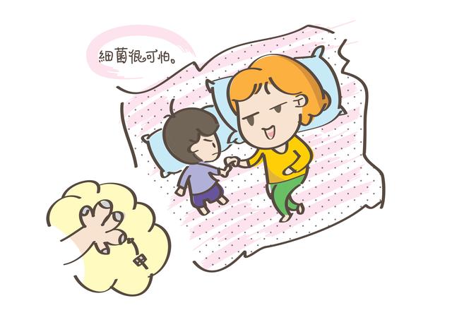 超级宝妈|咬手指真的只是习惯吗？家长别再大大咧咧了，小行为会造成大影响