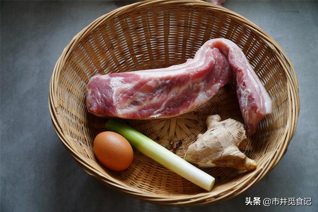 扣碗酥肉|河南扣碗酥肉，老一辈传下来的做法真是好，上桌必光盘