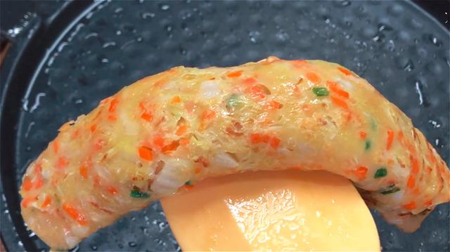 家常蔬菜早餐饼做法，柔软不发硬，营养丰富，老人孩子都爱吃