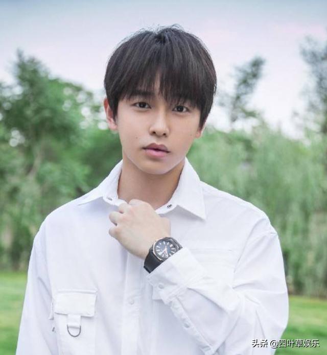 《向往4》发布新一期海报，张子枫独占C位，节目组宠妹实锤了|影视交流地