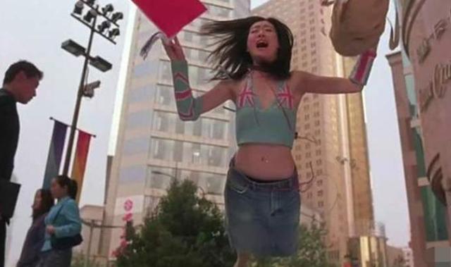 《包青天2》中的陆湘湘，是戏份最短的星女郎，现年近四十要带货|电影工厂