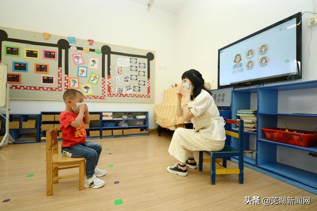 「你的育儿经」芜湖：一个人的“开学日”