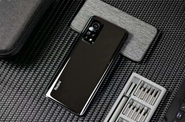 小米雷军：红米K30S至尊版对比iPhone11参数全胜