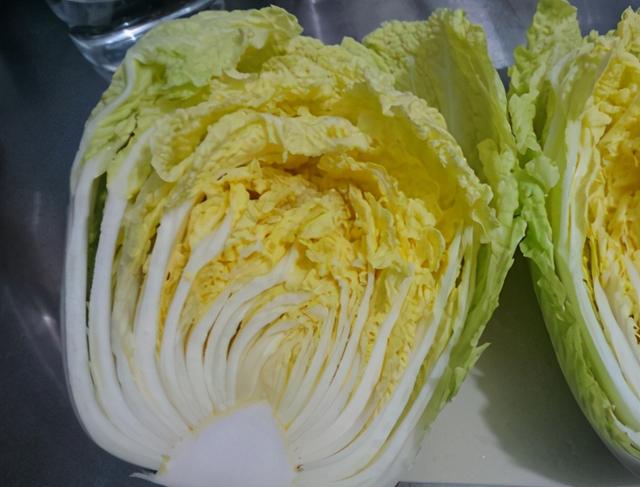 腌酸菜时，白菜可以清洗吗？学会3个小技巧，酸菜不烂更酸爽好吃