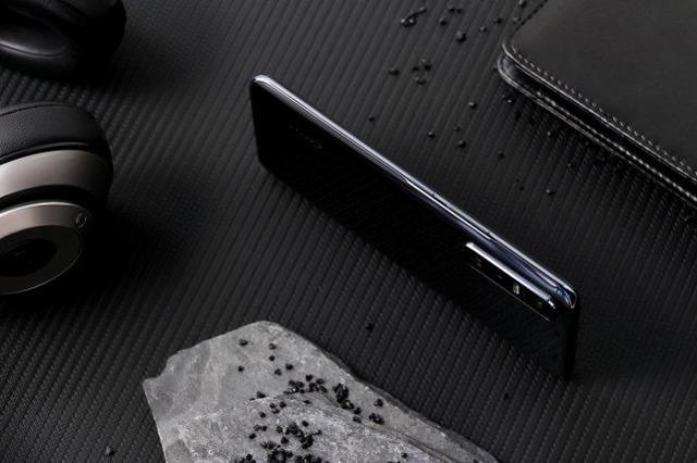 vivo再推性价比神机！7.73mm+大内存，仅售1998元