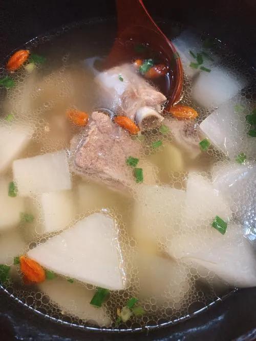秋吃果，冬吃根，冬天养生必吃这3种根菜，助你平安过冬