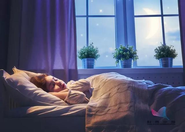 睡眠|&quot;鬼压床&quot;究竟是怎么回事？真是鬼干的？科学的解释来了
