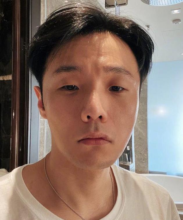 东北网▲一脸懵!李荣浩自曝追《青你2》找不到"安崎弹舌"