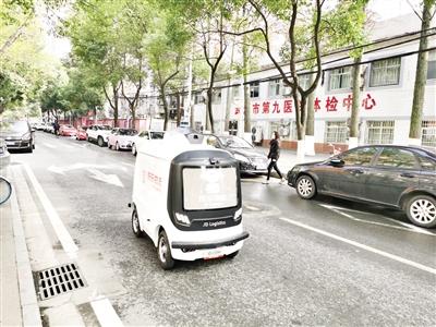 新华网客户端■无人驾驶大规模实践拓展应用场景