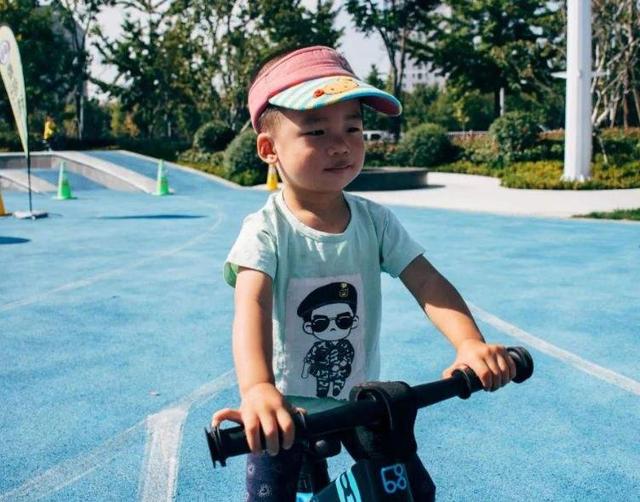 宝宝夜间惊醒是饿了？也有可能是这三种原因，家长需要重视