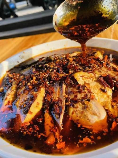 腊肉、卤鹅、麻辣鸡块、板鸭……重庆人必备年货