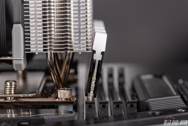 ID-COOLING SE-70风冷散热器评测：高性价比之选