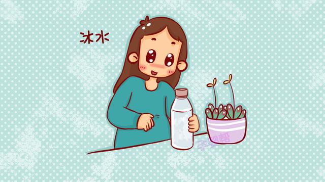 忆美好时光|孕期喝水有讲究，避开这5点，能给胎儿打造健康的“羊水屋”