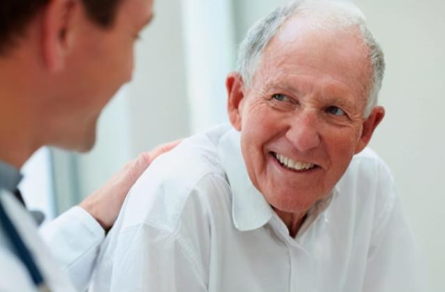 中老年糖尿病患者如何管理？医生告诉您，什么测血糖比较靠谱