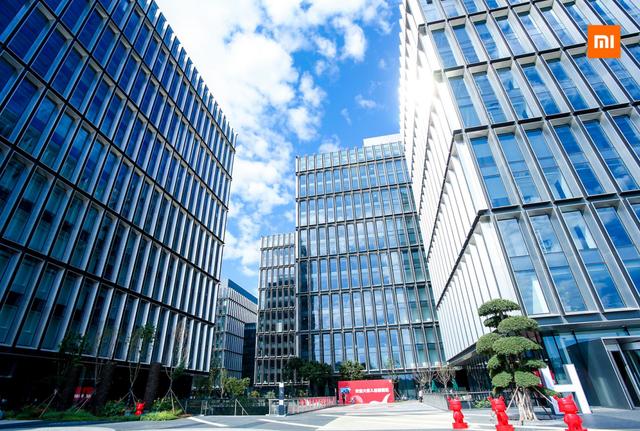 没有对比就没有伤害，苹果已失人心，国产巨头定义千元机新标杆