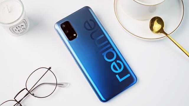 realme Q2测评：天玑800U+120Hz高刷，真香？