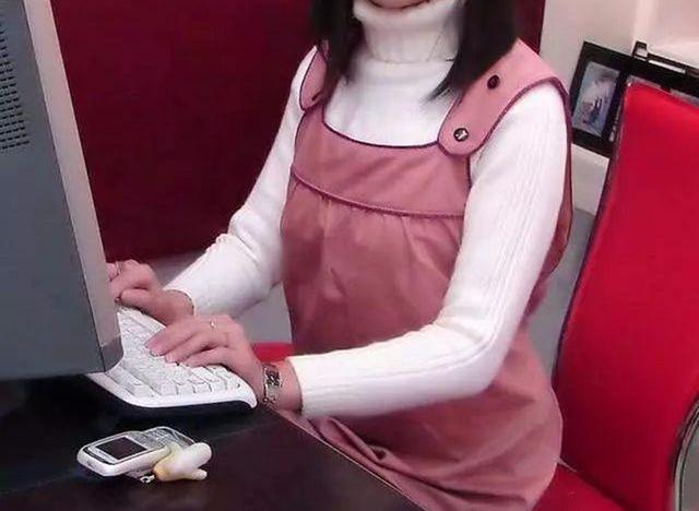 #你的育儿经#孕妇担心辐射要求邻居关闭WiFi,不料被反怼:你咋不去大山里住