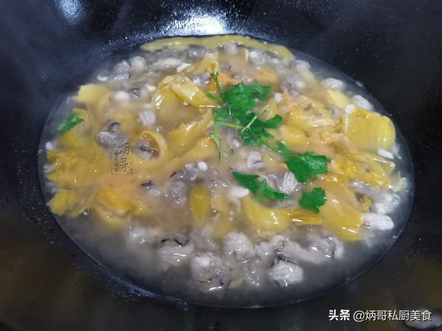 它是含锌最高的食材，和此菜是“黄金搭档”，常吃胃口好不挑食