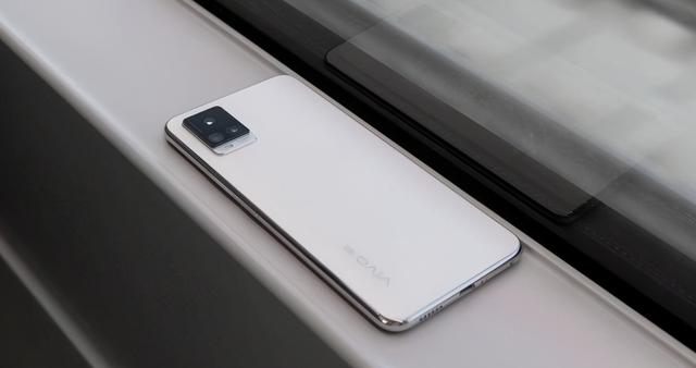 目前最不值得入手的四款手机，华米OV各自一款，看有你在用的吗