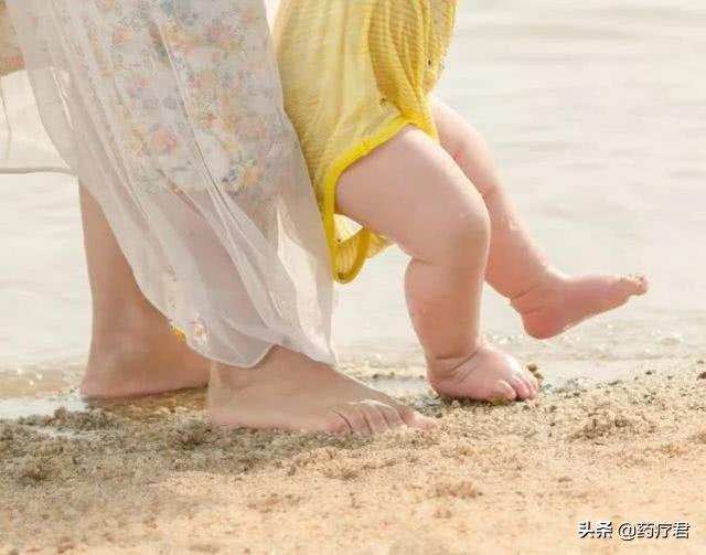 #你的育儿经#学步车,早被多个国家列入黑名单!为何你还在给孩子用?